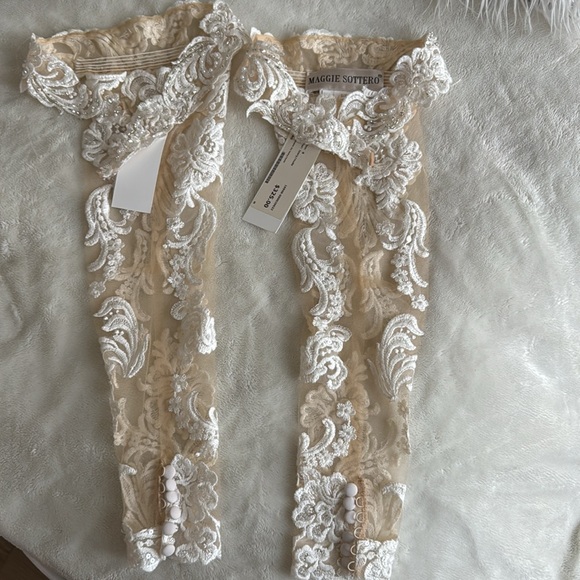 BRAND NEW Maggie Sottero Bridal Sleeves - Picture 4 of 9